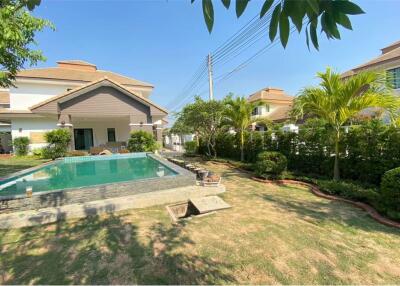 440 Sqm., 4 Beds, 4 Baths House listed for ฿ 9,500,000.