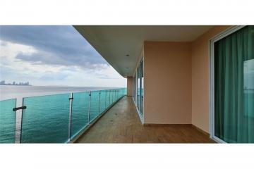 Luxury Beachfront Pattaya Condominium - 920311004-1543