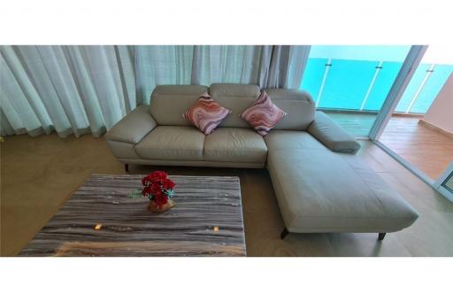 Luxury Beachfront Pattaya Condominium - 920311004-1543