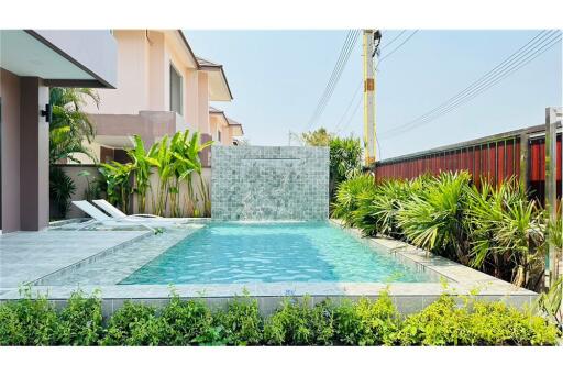 221 Sqm., 4 Beds, 3 Baths Townhouse listed for ฿ 7,800,000.