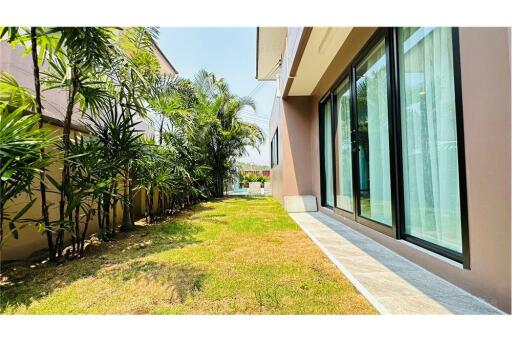 221 Sqm., 4 Beds, 3 Baths Townhouse listed for ฿ 7,800,000.