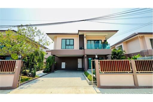 221 Sqm., 4 Beds, 3 Baths Townhouse listed for ฿ 7,800,000.