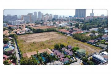 19,520 Sqm., 1 Bath Land listed for ฿ 427,000,000.