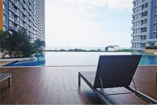 32 Sqm., 1 Bed, 1 Bath Condo listed for ฿ 2,100,000.