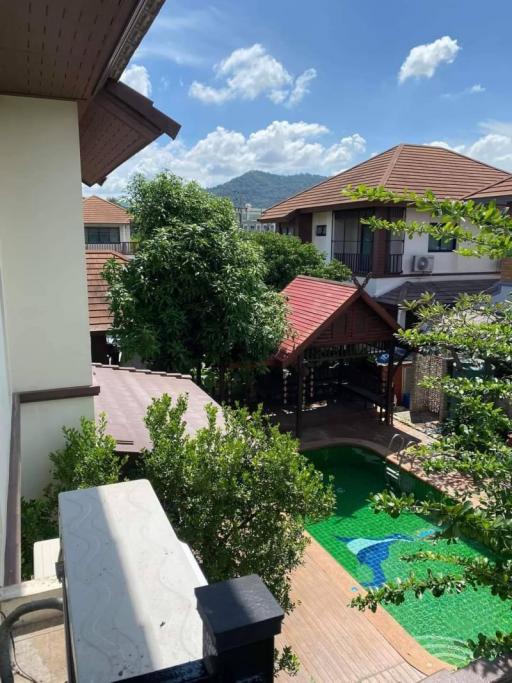 2nd hand house for sale in Chonburi 2-story house with private swimming pool