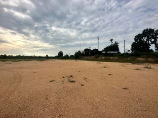 Offer a beautiful large plot of land next to the road Motorway 7 , Bang Lamung, Chonburi