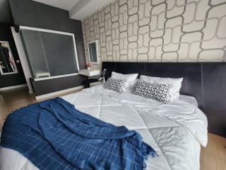 The Seed Mingle near BTS Chong Nonsi 1-Bedroom 1-Bathroom Fully-Furnished Condo for Rent