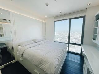 Star View Great River View! Stylish Modern Luxury 2-Bedroom 2-Bathroom Condo with Private Lift for