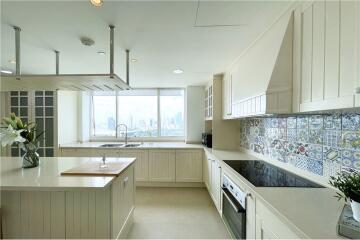 Luxury penthouse with stunning views in Sukhumvit Soi 22. - 920071058-268