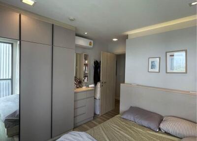 Moniiq Sukhumvit 64 near BTS Bang Chak Stylish Modern 2-Bedroom 1-Bathroom Condo for Rent