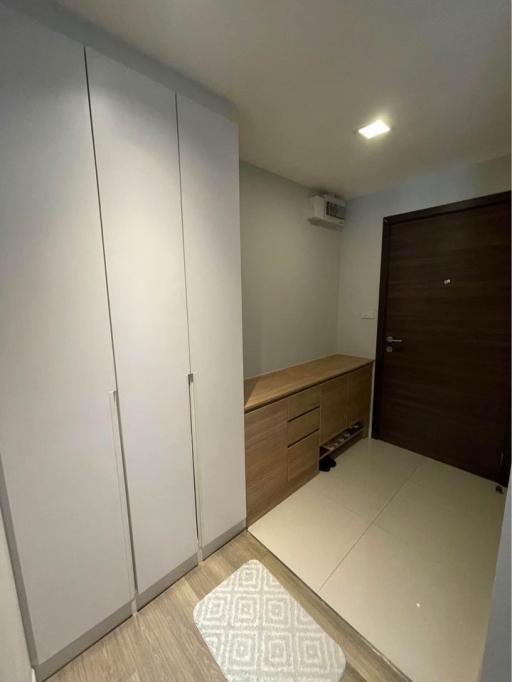 Moniiq Sukhumvit 64 near BTS Bang Chak Stylish Modern 2-Bedroom 1-Bathroom Condo for Rent