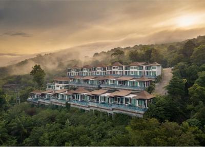 Pool villas with sea views in Ao nang