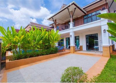 340 Sqm., 4 Beds, 4 Baths Townhouse listed for ฿ 9,500,000.