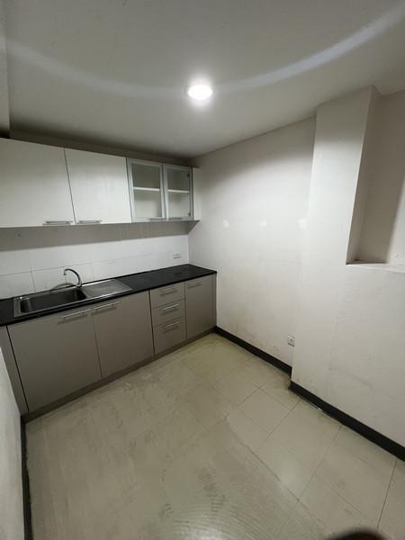 For Rent Bangkok Retail New Petchaburi BTS Asok Huai Khwang