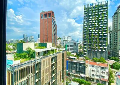 2-BR Condo at Sukhumvit House Condominium near MRT Sukhumvit