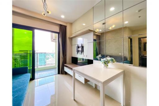 35 Sqm., 1 Bed, 1 Bath Condo listed for ฿ 2,550,000.