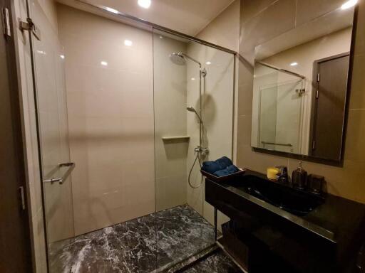 1 bed Condo in Edge Sukhumvit 23 Khlong Toei Nuea Sub District C020467