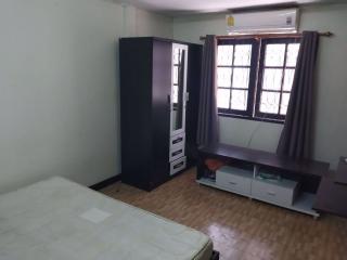 4 bed House Khlongchan Sub District H020439