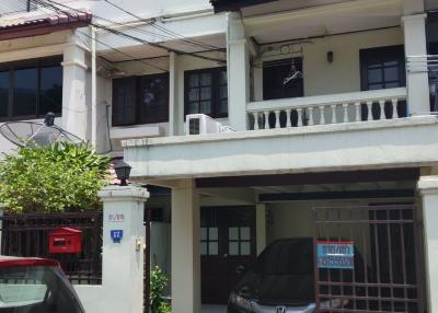 4 bed House Khlongchan Sub District H020439