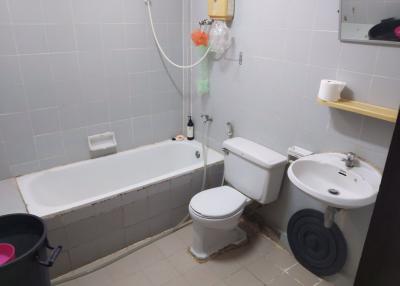 4 ห้องนอน, 2 ห้องน้ำ บ้าน ราคา ฿ 40,000/เดือน