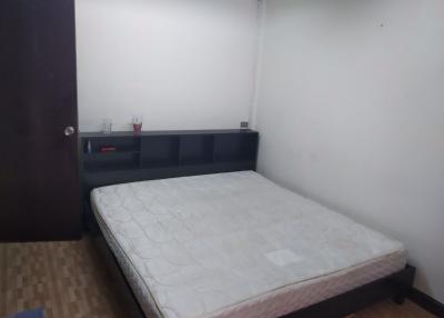 4 bed House Khlongchan Sub District H020439