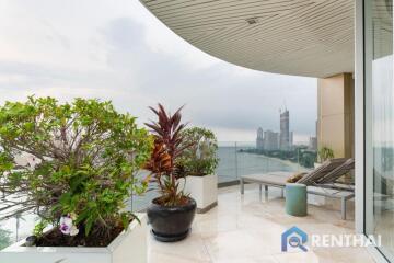 Beachfront Penthouse in Wongamat with Private Beach Access for Sale!