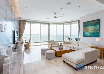 Beachfront Penthouse in Wongamat with Private Beach Access for Sale!