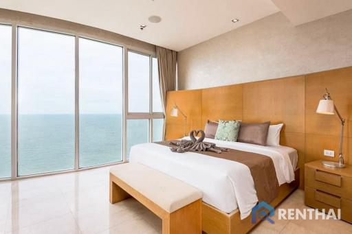 Beachfront Penthouse in Wongamat with Private Beach Access for Sale!