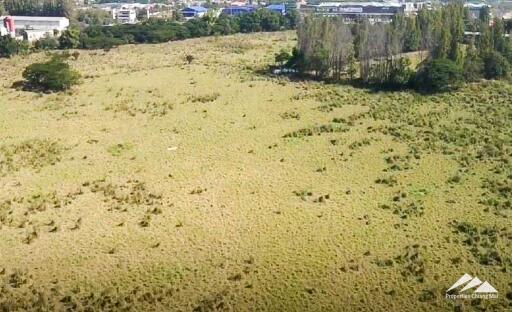 ขายที่ดินพัฒนาที่อยู่อาศัยบนถนนซุปเปอร์ไฮเวย์ 11 ในสารภี เชียงใหม่