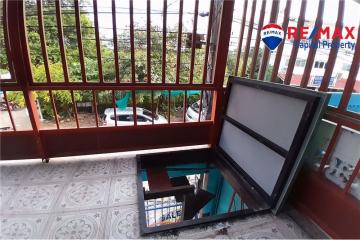 Townhouse for sale 2 bedrooms 2 bathrooms in Nong Prue