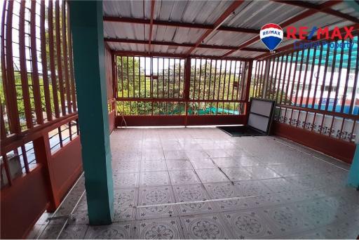 Townhouse for sale 2 bedrooms 2 bathrooms in Nong Prue