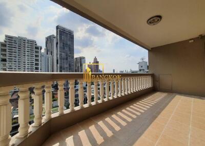 Expansive 3 Bedroom Apartment in Phrom Phong