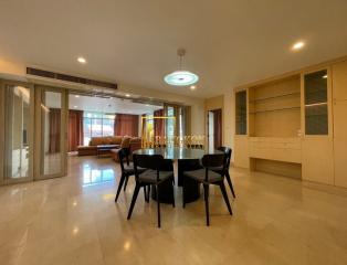 Expansive 3 Bedroom Pet Friendly Apartment in Phrom Phong