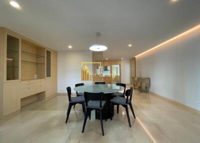 Expansive 3 Bedroom Pet Friendly Apartment in Phrom Phong