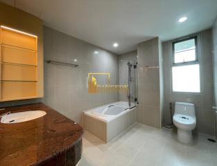 Expansive 3 Bedroom Pet Friendly Apartment in Phrom Phong