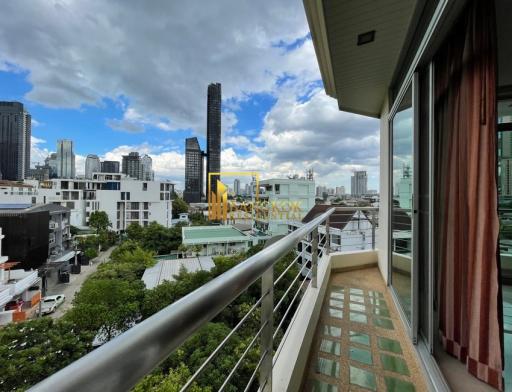 Expansive 3 Bedroom Pet Friendly Apartment in Phrom Phong