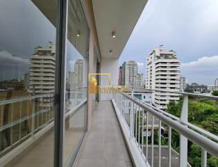 Conveniently Located 2 Bedroom Apartment in Asoke