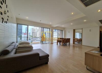 Conveniently Located 2 Bedroom Apartment in Asoke