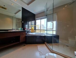 3 Bedroom Apartment in Phloenchit