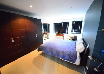 2 Bedroom Penthouse Apartment in Phrom Phong