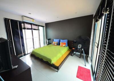 2 Bedroom Penthouse Apartment in Phrom Phong