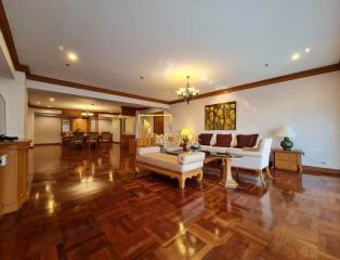 3 Bed Apartment in Phrom Phong