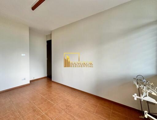 Remarkable 2 Bedroom Apartment in Sathorn