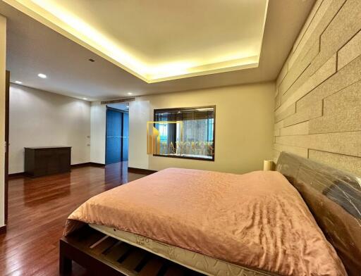 Remarkable 2 Bedroom Apartment in Sathorn