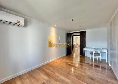 4 Bedroom Apartment in Asoke