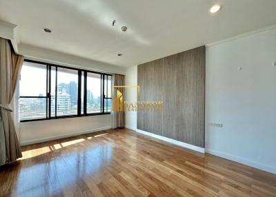 4 Bedroom Apartment in Asoke