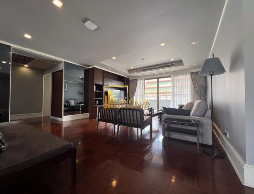 2 Bedroom Apartment in Phloenchit