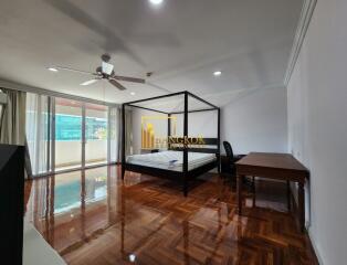 4 Bedroom Apartment in Asoke