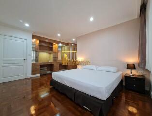 3 Bed Apartment in Phrom Phong