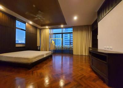 4 Bedroom Penthouse Apartment in Asoke